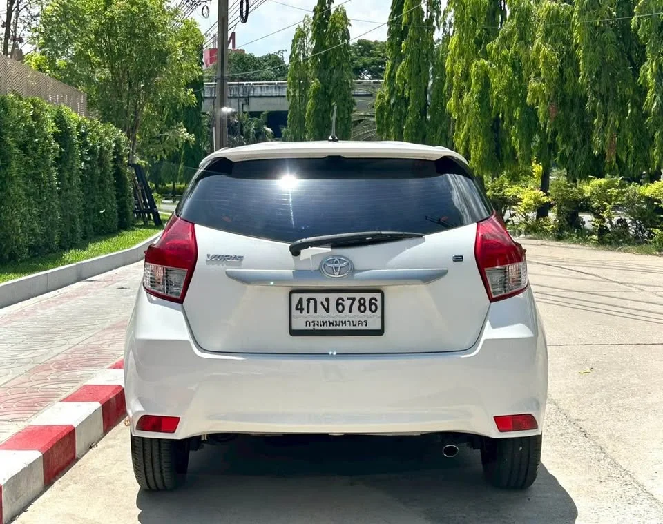 2015 Toyota Yaris III 3