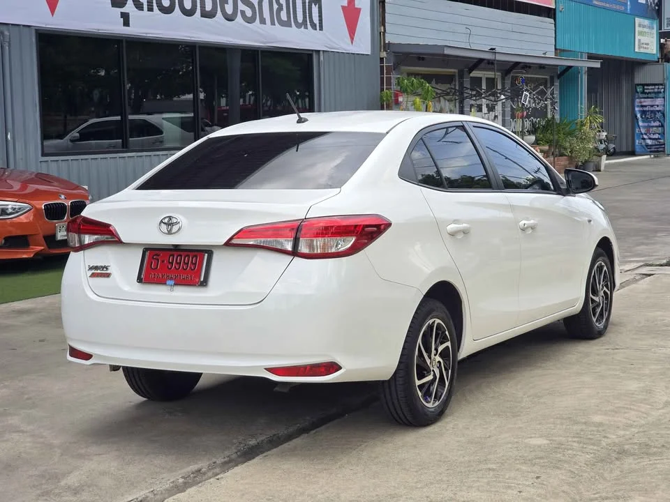 2021 Toyota Yaris ATIV III 3