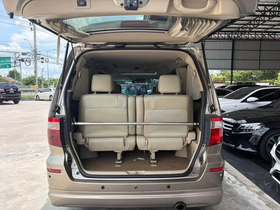 2003 Toyota Alphard, Vellfire I (AH10) 3