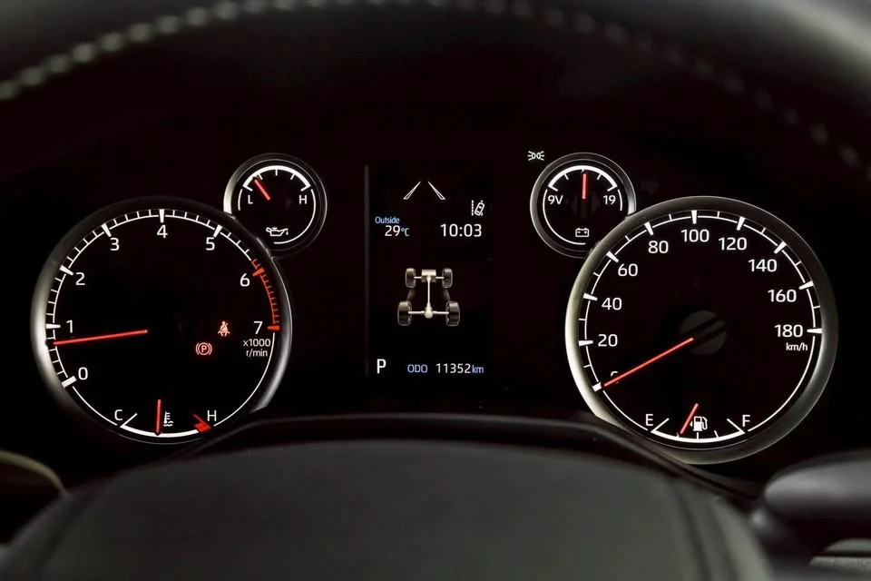 2025 Toyota Land Cruiser J300 3