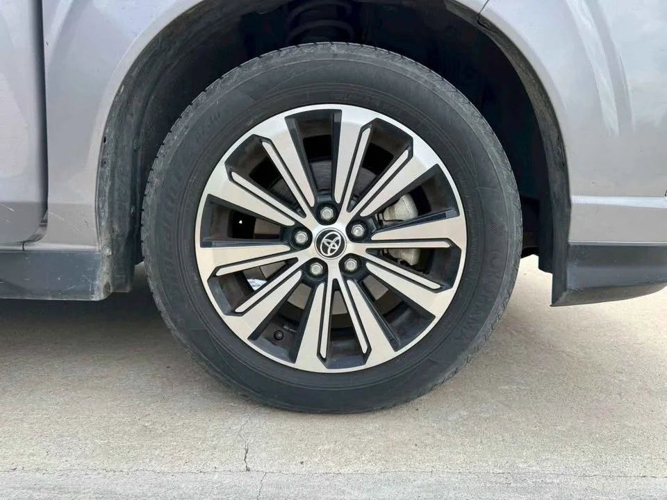 2022 Toyota Veloz III 2