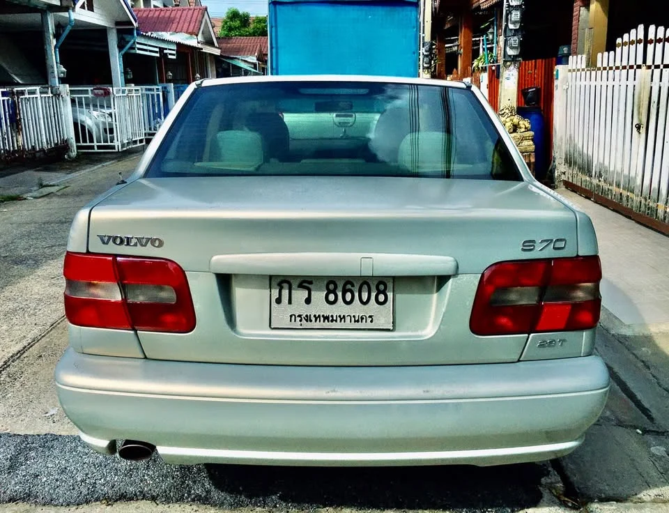 2001 Volvo S70 3