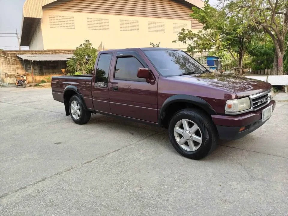 1995 Isuzu TFR III 3