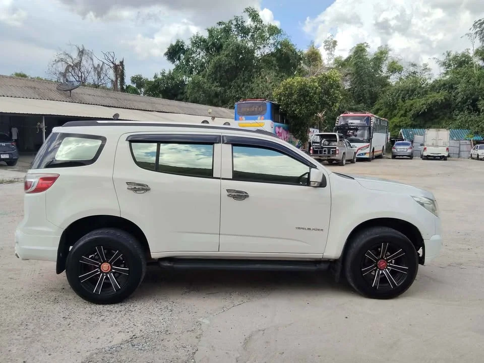 2013 Chevrolet TrailBlazer II 3