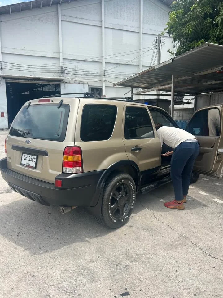 2003 Ford Escape I 2