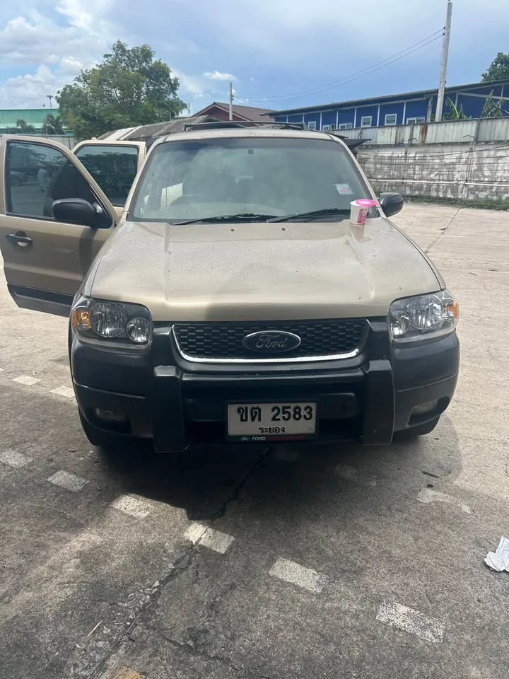 2003 Ford Escape I 3