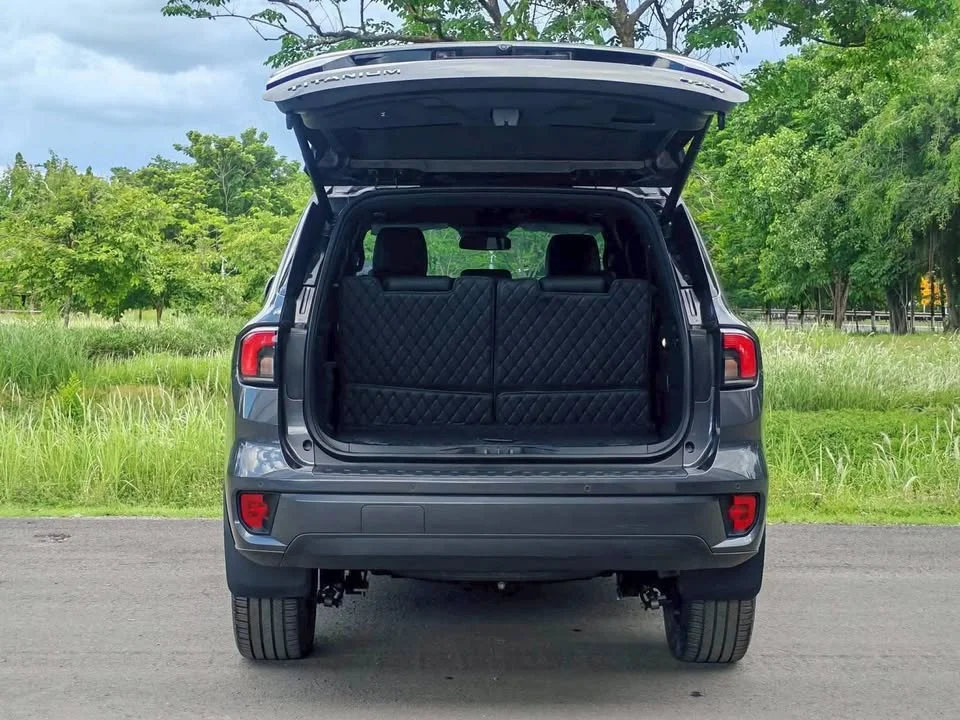 2022 Ford Everest III 2