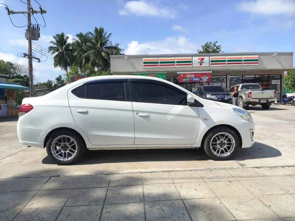 2015 Mitsubishi Attrage VI 2