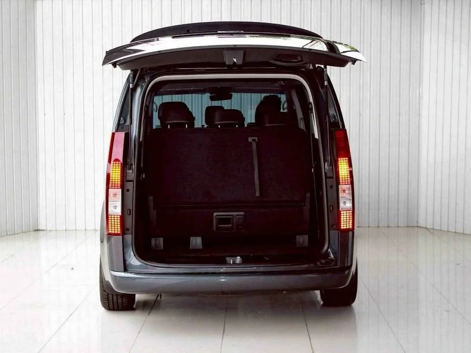2023 Hyundai Staria US4 2
