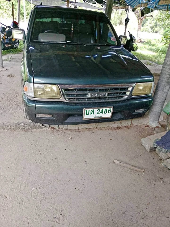1997 Isuzu TFR III 3
