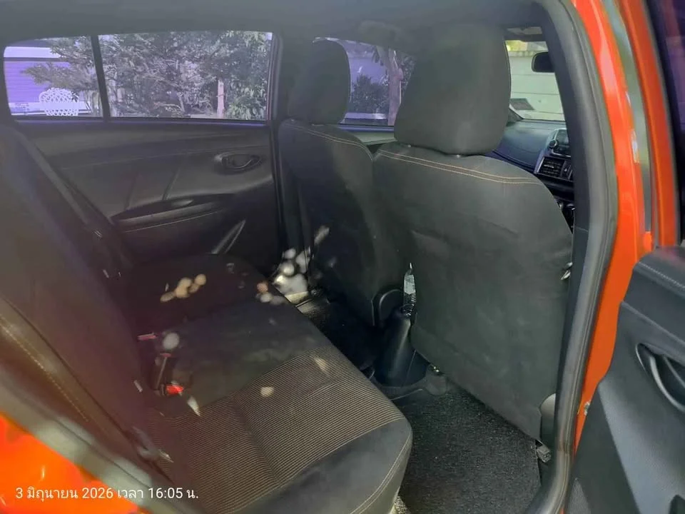 2015 Toyota Yaris III 2