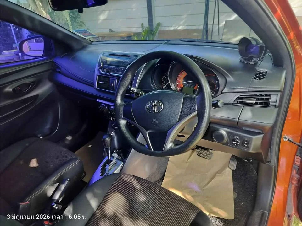 2015 Toyota Yaris III 3