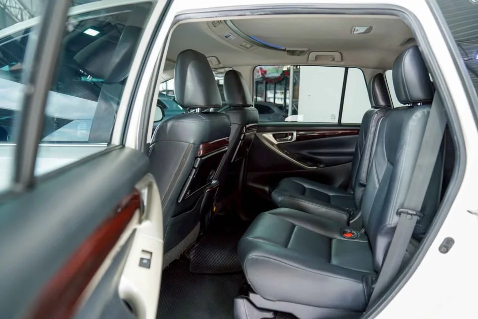 2017 Toyota Innova II 3