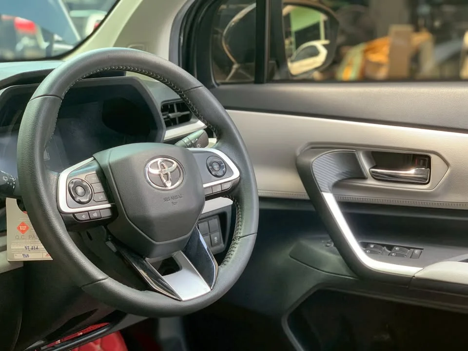 2023 Toyota Veloz III 2