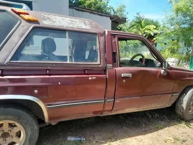 1980 Mitsubishi Triton II 3