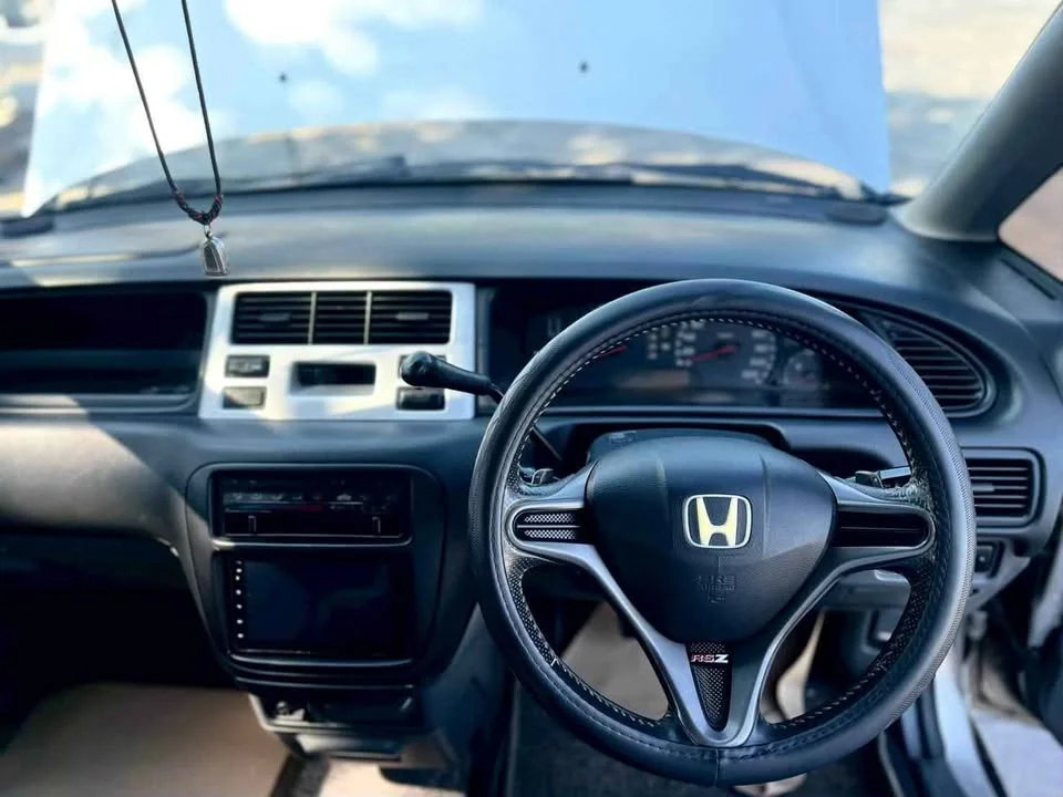 1997 Honda Odyssey I 2