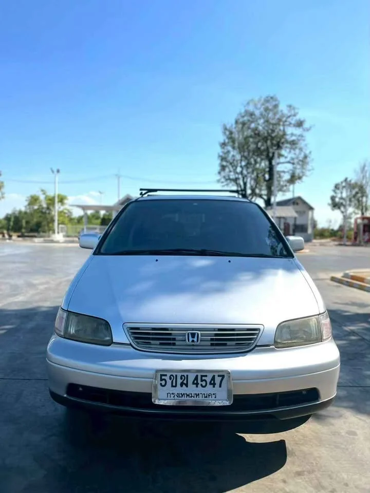 1997 Honda Odyssey I 3