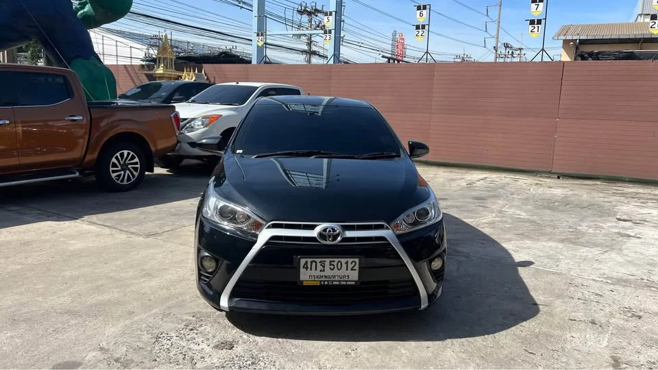 2015 Toyota Yaris III 3