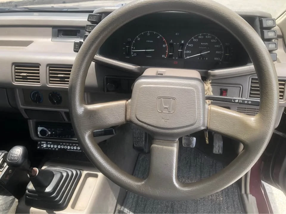 1996 Isuzu TFR III 2