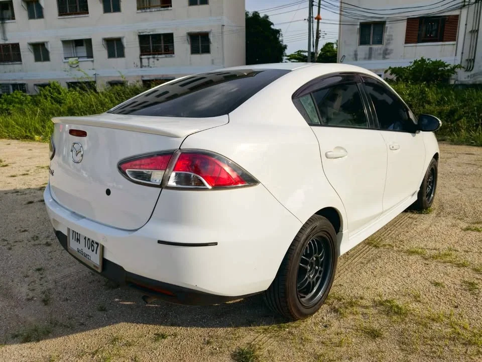 2013 Mazda 2 II 2