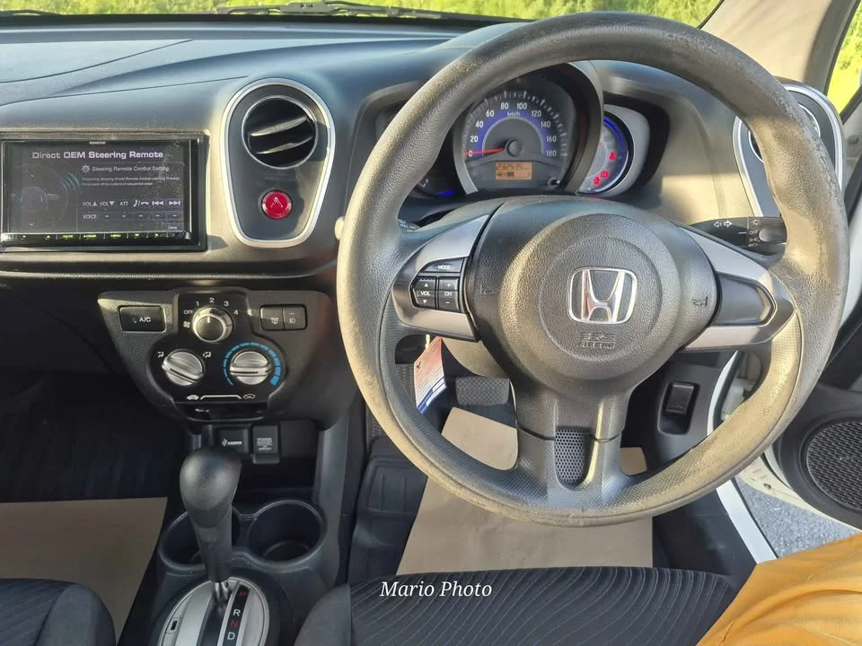 2015 Honda Mobilio II 3