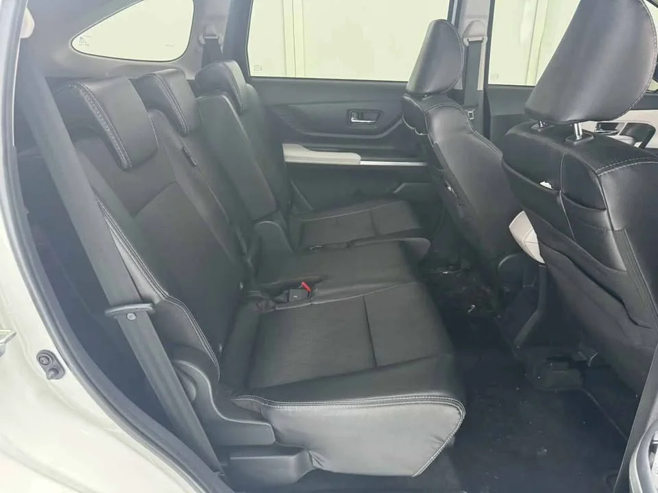2023 Toyota Veloz III 2
