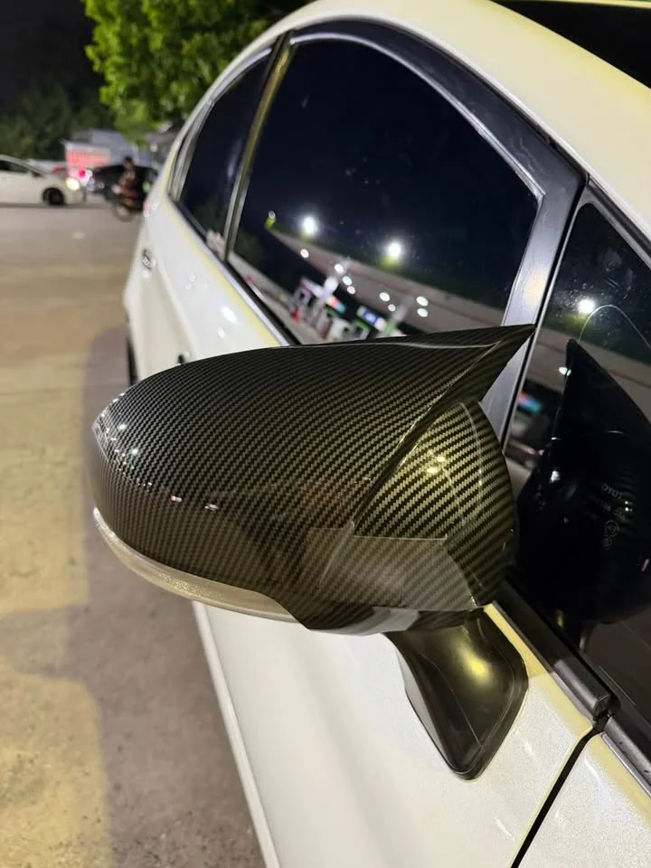 2011 Toyota Prius III 2