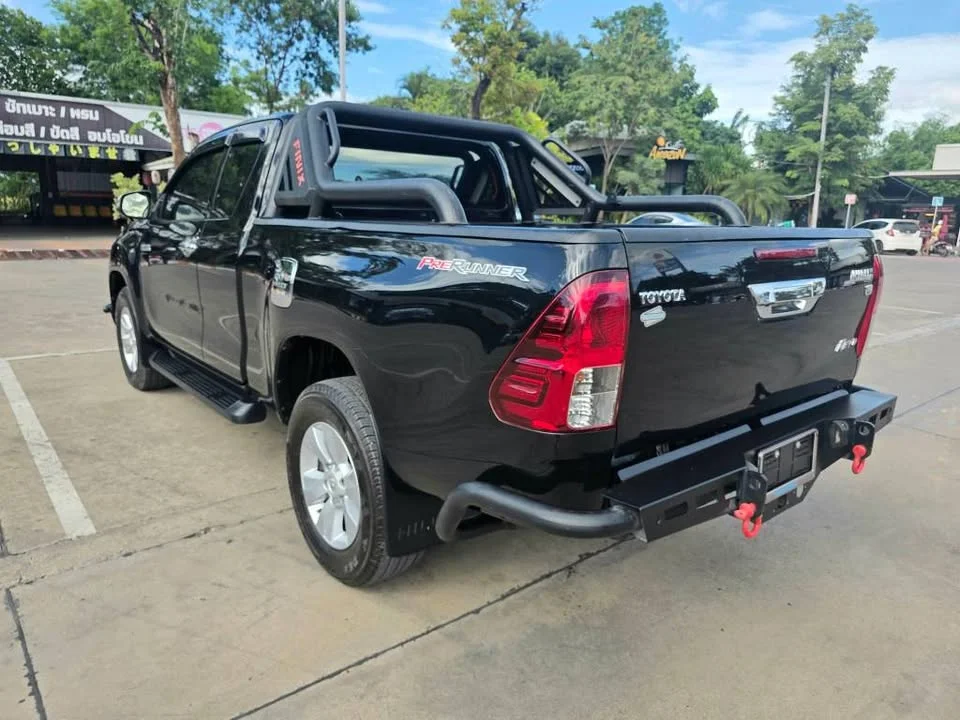 2019 Toyota Hilux VIII 3