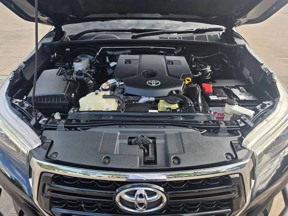 2019 Toyota Hilux VIII 2