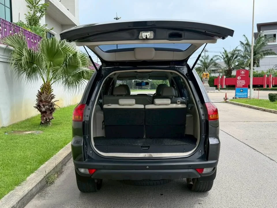 2009 Mitsubishi Pajero Sport II 2