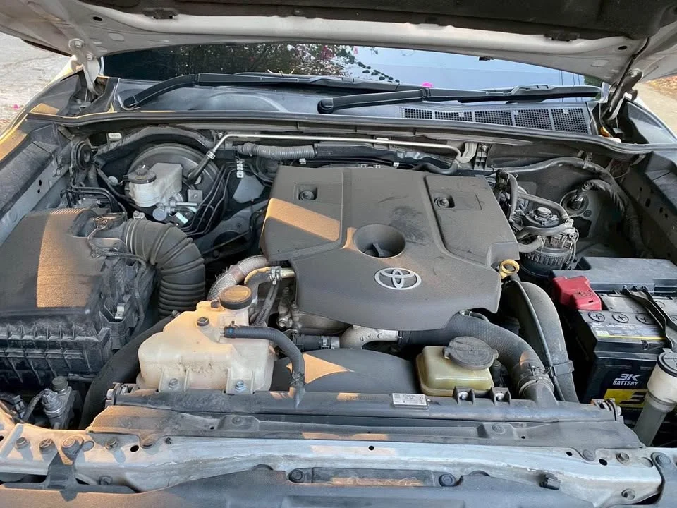 2016 Toyota Hilux VIII 2
