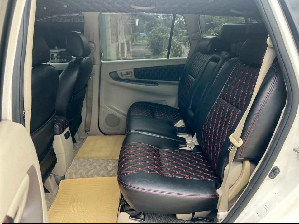 2011 Toyota Innova I 3