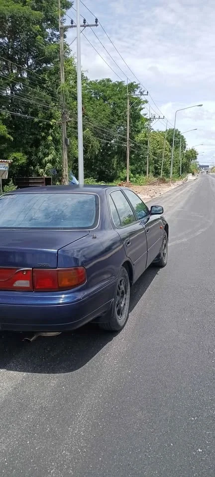 Toyota Camry III (XV10) 3