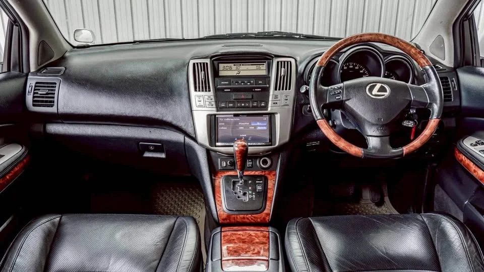 2004 Lexus RX II 2