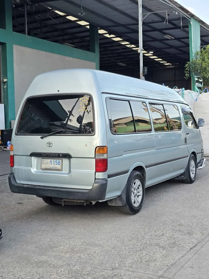 2004 Toyota Commuter IV (H100) 3