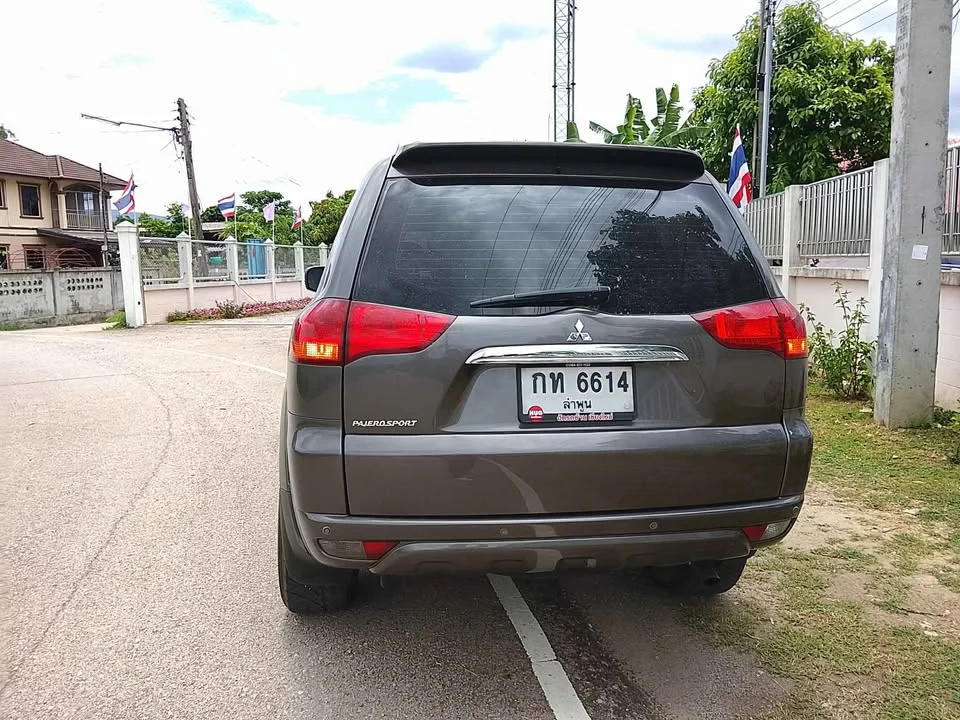 2011 Mitsubishi Pajero Sport II 2