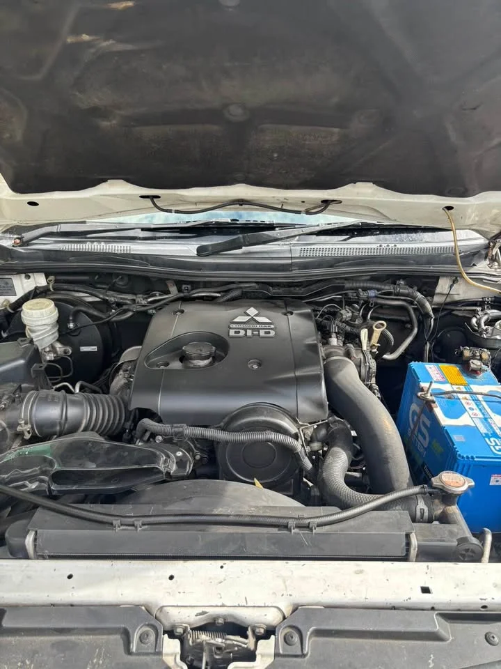 2013 Mitsubishi Pajero Sport II 3