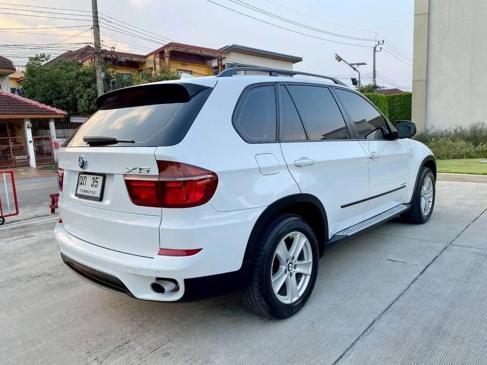 2011 BMW X5 E70 2