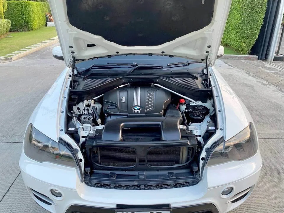 2011 BMW X5 E70 3