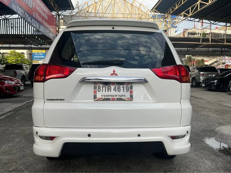 2011 Mitsubishi Pajero Sport II 3