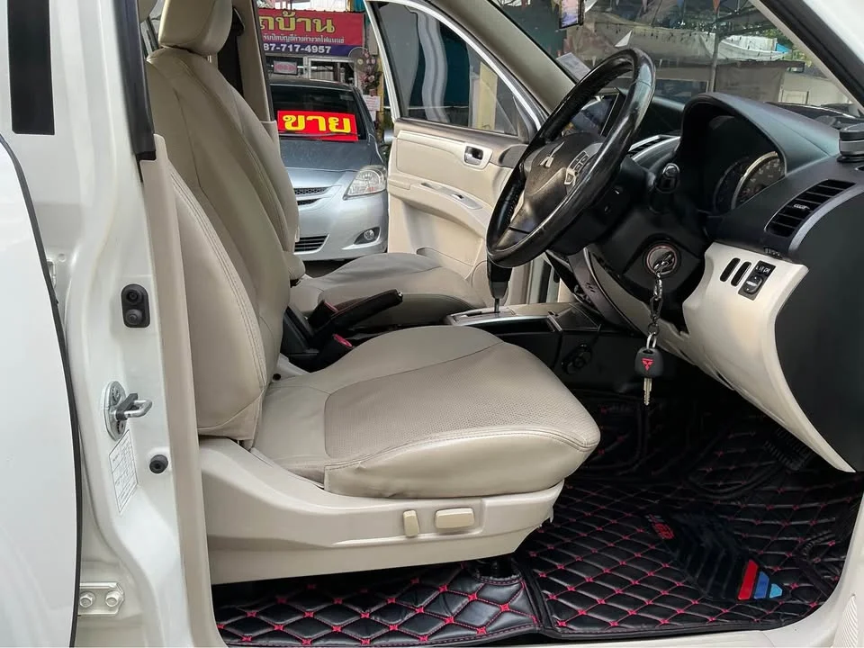 2011 Mitsubishi Pajero Sport II 2