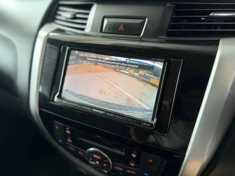 2015 Nissan Navara III 2