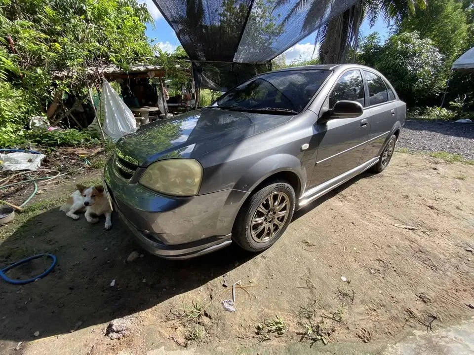 2005 Chevrolet Optra 3