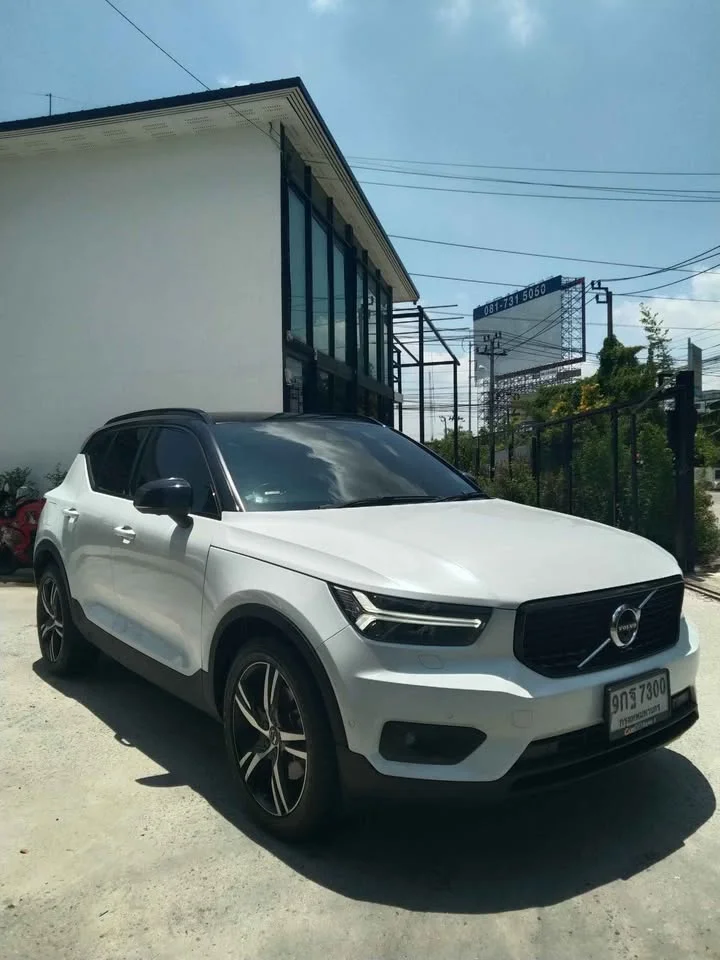 2019 Volvo XC40 3