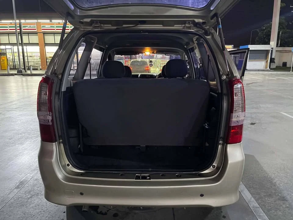 2004 Toyota Avanza I 2