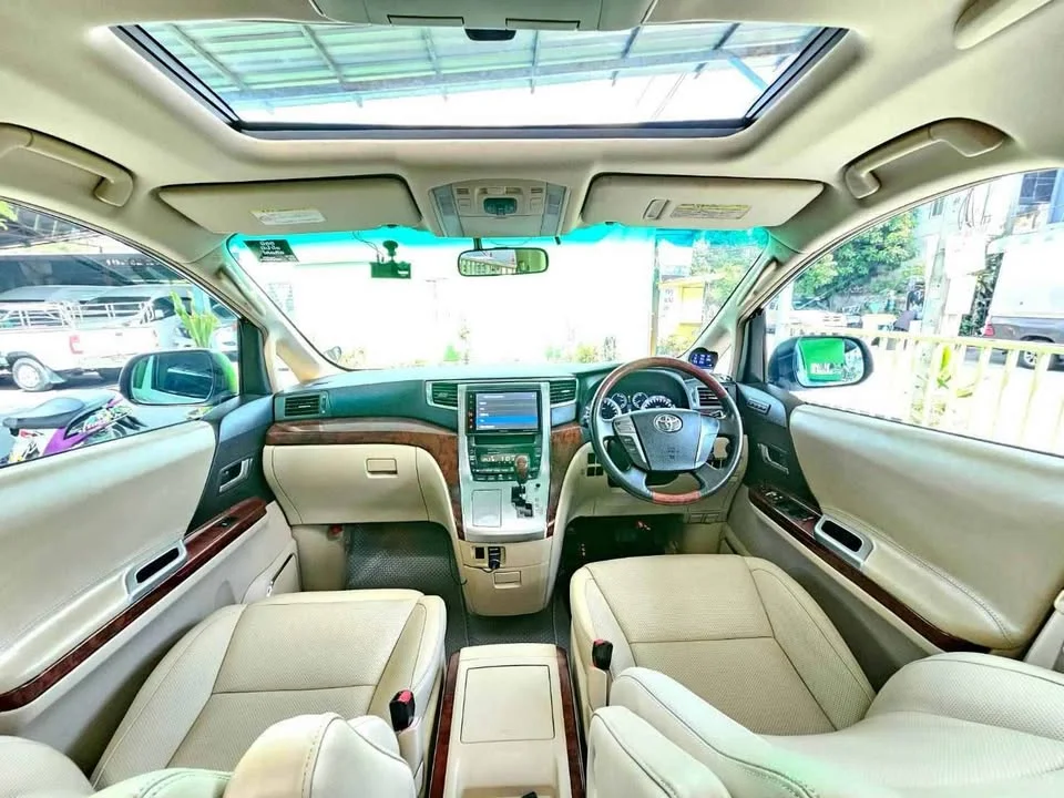 2010 Toyota Alphard, Vellfire II (AH20) 3