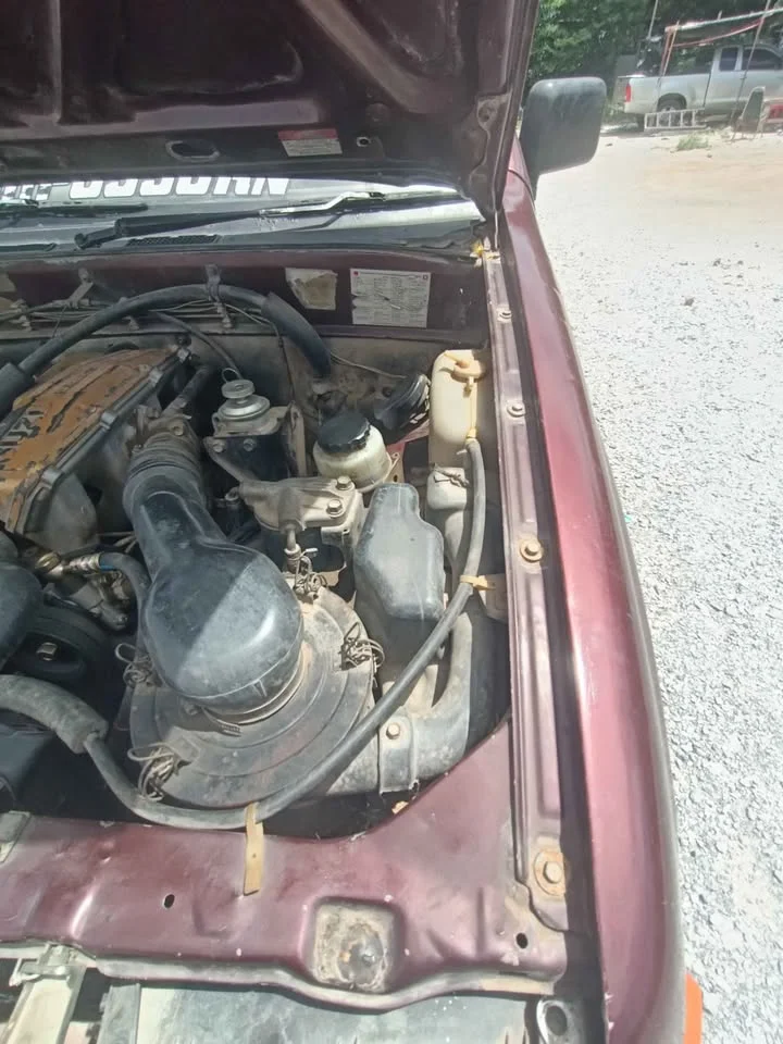 1991 Isuzu TFR III 2