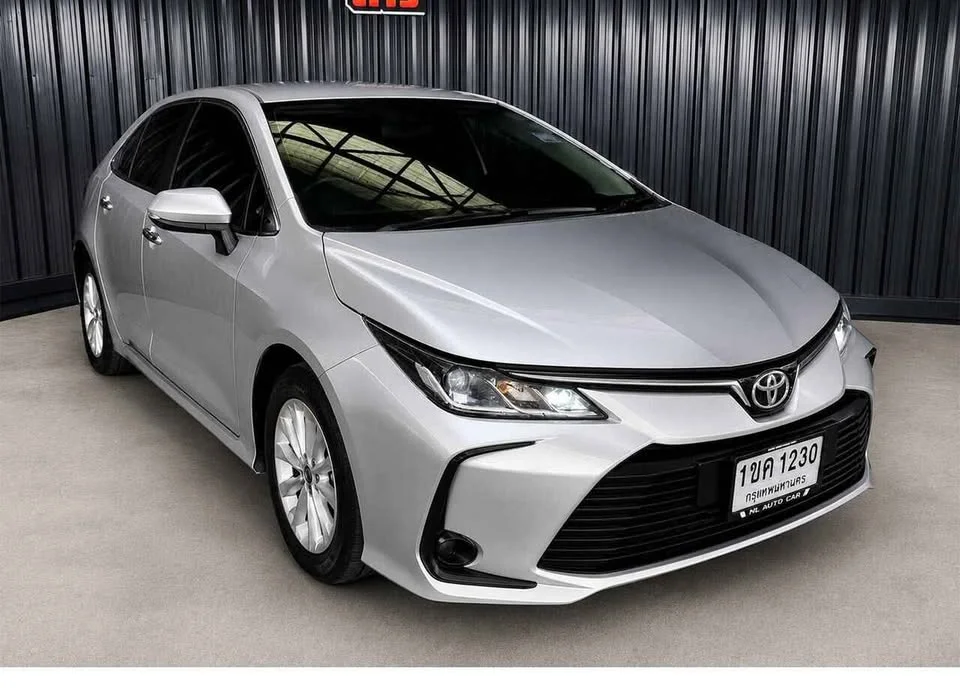 2020 Toyota Corolla Altis XII (E210) 3