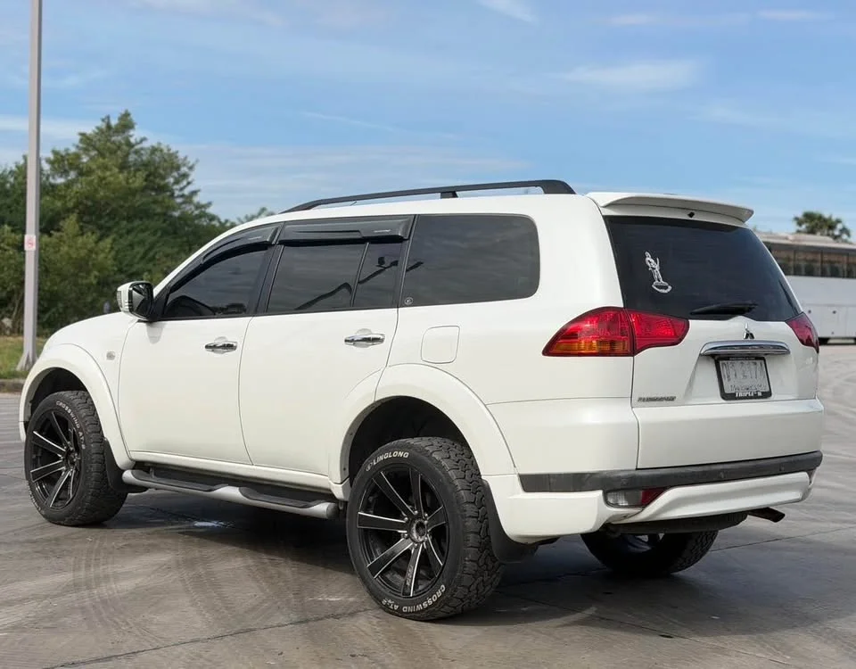 2011 Mitsubishi Pajero Sport II 3