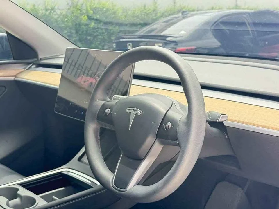 2023 Tesla Model Y 3